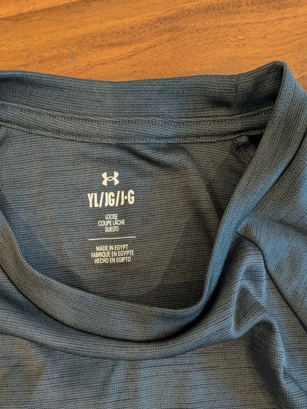 Under Armour Performance Shirt - Grey - Size L